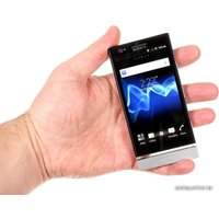 Смартфон Sony Xperia P LT22i