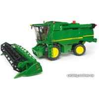 Комбайн Bruder John Deere T670i 02132