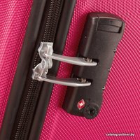 Чемодан-спиннер American Tourister Hypercube Pop Raspberry 55 см