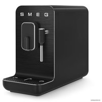 Кофемашина Smeg BCC02FBMEU