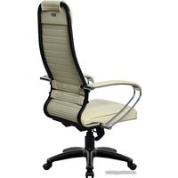 Офисное кресло Metta SU-1-BK Комплект 6, Pl тр/сечен (пластиковые ролики, бежевый)