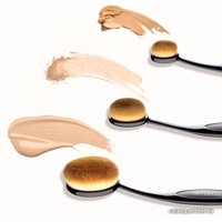 Кисть Artdeco Medium Oval Brush Premium Quality 60323