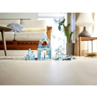 Конструктор LEGO Disney Princess 43194 Зимняя сказка Анны и Эльзы