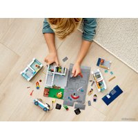 Конструктор LEGO City 60291 Семейный дом