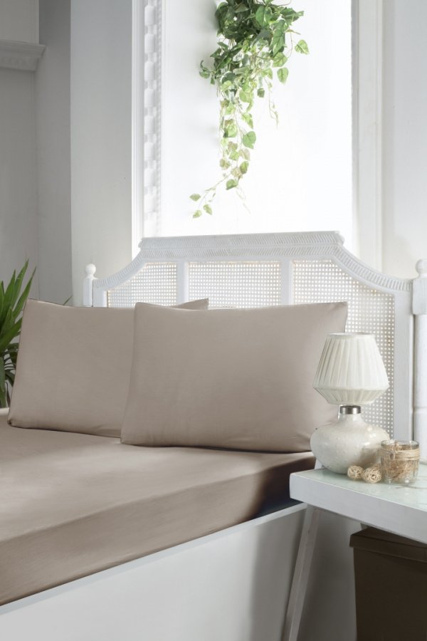 

Постельное белье Karven с наволочками на резинке 100x200(+33см)/50x70(1) Р 902 v6 (бежевый)