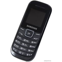 Кнопочный телефон Samsung Keystone II GT-E1200M