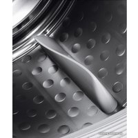 Сушильная машина Electrolux EW8HR458B