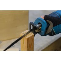 Сабельная пила Bort BRS-21LI-FD (с 2-мя АКБ)