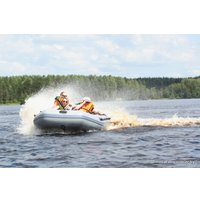 Моторно-килевая лодка Адмирал 380