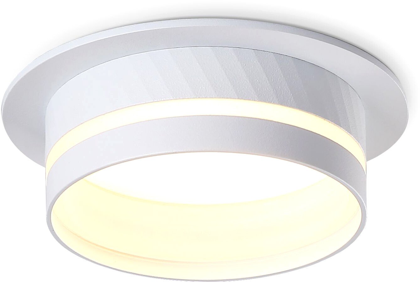 

Точечный светильник Ambrella light GX53 Acrylic tech TN5218