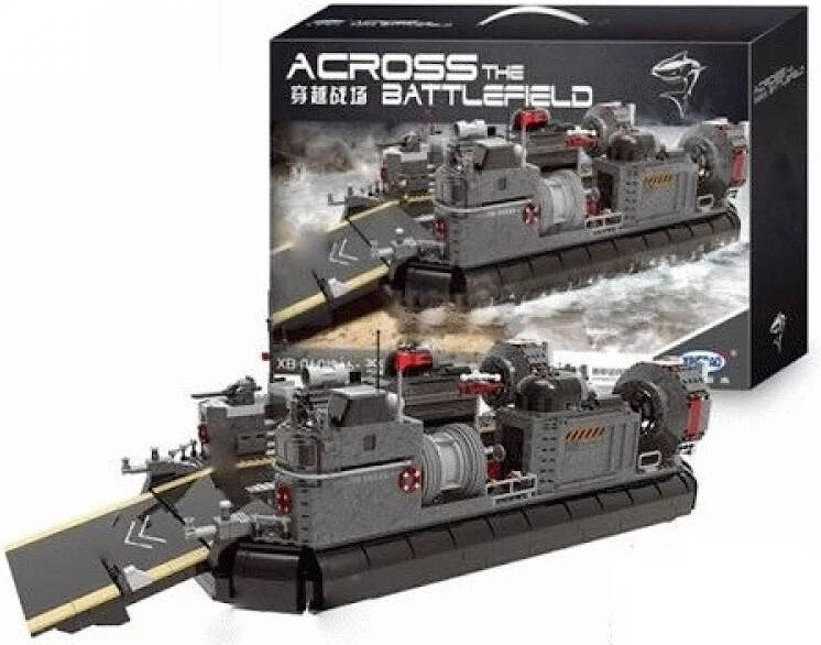 Конструктор XingBao MOC Десантный корабль-амфибия "Акула" XB-06019
