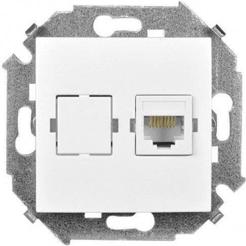 

Розетка компьютерная Simon 15 1591598-030 (белый)