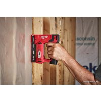 Степлер Milwaukee M12 BST-202X 4933459635 (с 2-мя АКБ)