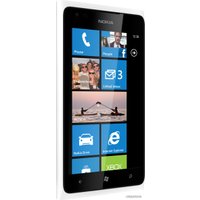 Телефон Nokia Lumia 900