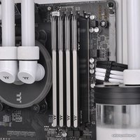Оперативная память Thermaltake Toughram Z-One 2x8GB DDR4 PC4-25600 R010D408GX2-3200C16A в Бобруйске