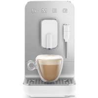 Кофемашина Smeg BCC02WHMEU