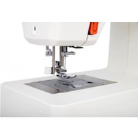 Электромеханическая швейная машина Comfort HD 1015