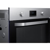Электрический духовой шкаф Samsung NV68R1340BS
