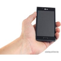 Телефон LG P705 Optimus L7