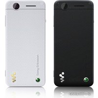 Кнопочный телефон Sony Ericsson W302 Walkman