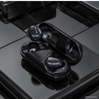 Наушники Jade Audio EW1