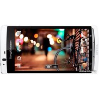 Смартфон Sony Ericsson Xperia arc S LT18i