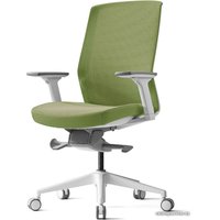 Офисное кресло Bestuhl J1 White Pl (зеленый)