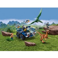 Конструктор LEGO Jurassic World 75940 Побег галлимима и птеранодона