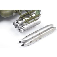 Сборная модель Звезда Советский многоцелевой вертолет Ми-8МТ 4828