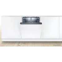 Встраиваемая посудомоечная машина Bosch SMV25BX03R