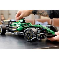 Конструктор LEGO Technic 42240 Aston Martin Aramco AMR25 F1
