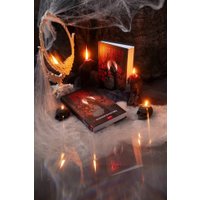 Книга издательства МИФ. Избушка на костях (Власова Ксения)