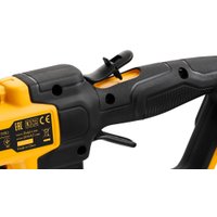 Высоторез DeWalt DCMPH566P1 (с 1-им АКБ)