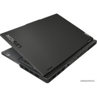 Игровой ноутбук Lenovo Legion Pro 7 16IRX8H 82WQ006LRK