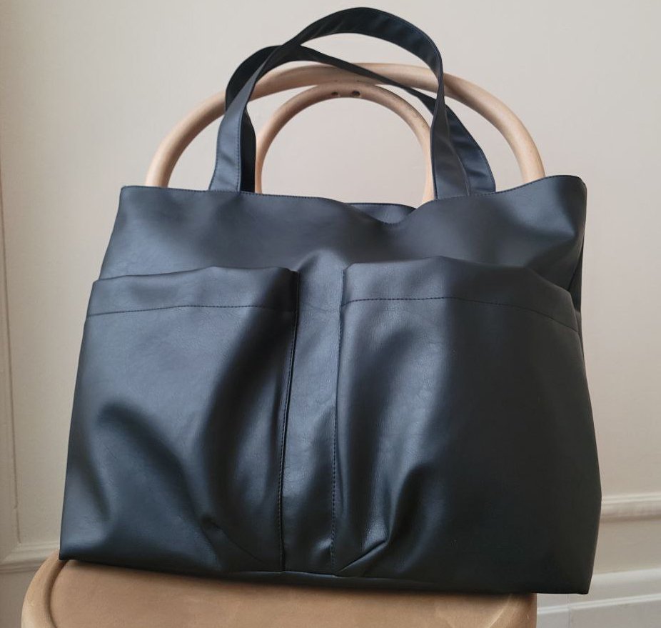 

Сумка MT.style Тоут с двумя карманами (черный)