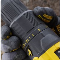 Ударная дрель-шуруповерт Stanley SFMCD711D22 (с 2-мя АКБ, кейс)