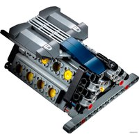 Конструктор LEGO Technic 42083 Bugatti Chiron