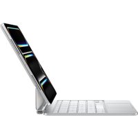Чехол с клавиатурой Apple Magic Keyboard для iPad Pro 11" 5-го поколения (белый, швейцарская раскладка - нет кириллицы)