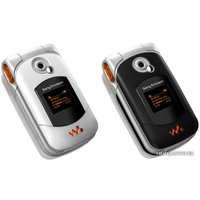 Кнопочный телефон Sony Ericsson W300i Walkman