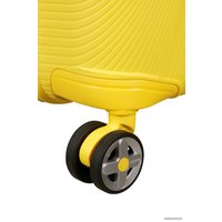 Чемодан-спиннер American Tourister Starvibe Electric Lemon 77 см