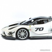 Легковой автомобиль Bburago Ferrari FXX-K Evo 18-16012 (серебристый)