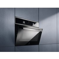 Электрический духовой шкаф Electrolux CombiQuick 800 EVL6E46X