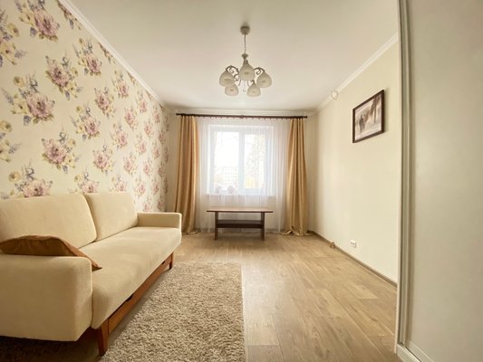 3-комн. квартира, 64.6 м², Жодино
