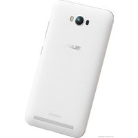 Смартфон ASUS ZenFone Max (2016) 2GB/32GB [ZC550KL] White