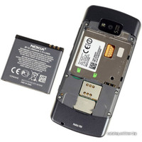 Смартфон Nokia 700