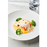  Пересмешник Лосось с бататом и броколли