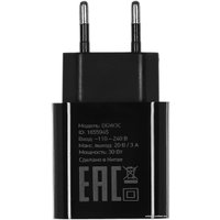 Сетевое зарядное Digma DGW3C (черный)