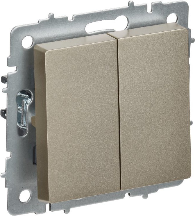

Выключатель перекрестный IEK Brite BR-V23-0-10-K37 (шампань)