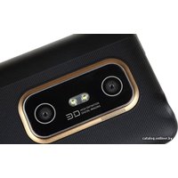 Телефон HTC Evo 3D