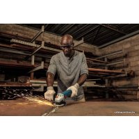 Угловая шлифмашина Bosch GWS 700 Professional 06013A30R0